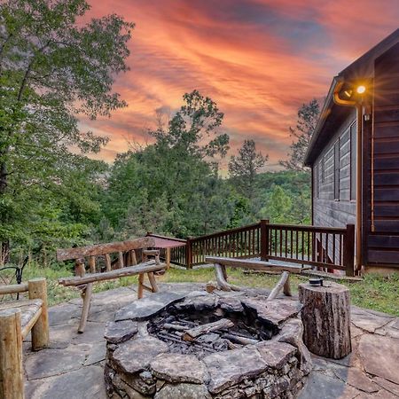 Trout N' About Your Blue Ridge Mountains Retreat, Hot Tub + Game Room! Ellijay Buitenkant foto