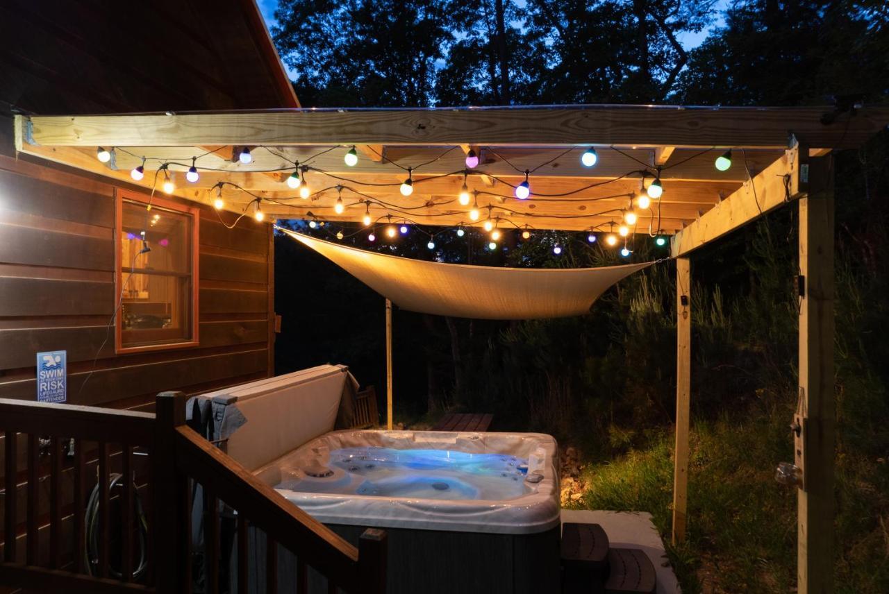 Trout N' About Your Blue Ridge Mountains Retreat, Hot Tub + Game Room! Ellijay Buitenkant foto