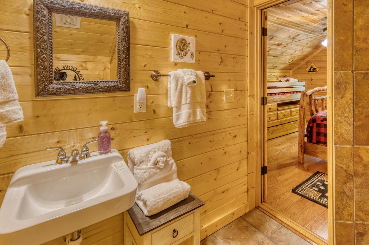 Trout N' About Your Blue Ridge Mountains Retreat, Hot Tub + Game Room! Ellijay Buitenkant foto