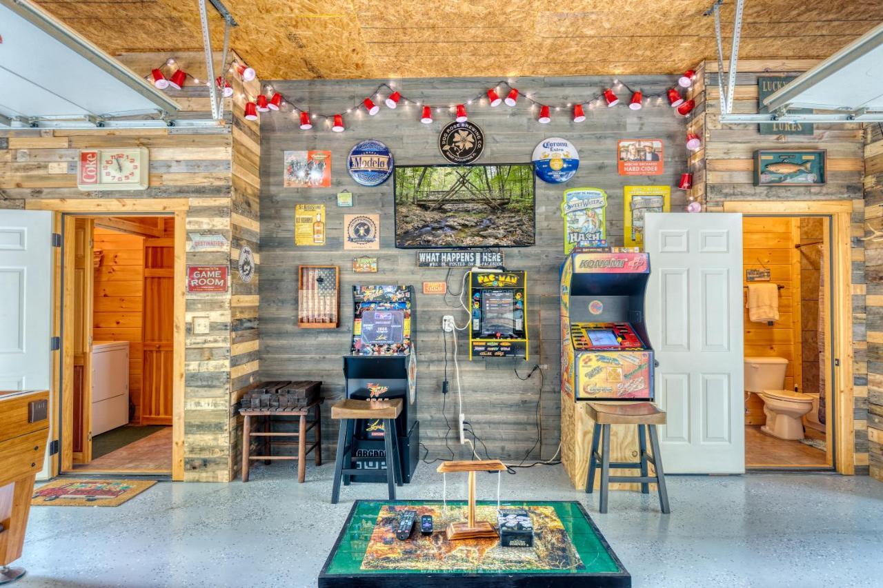 Trout N' About Your Blue Ridge Mountains Retreat, Hot Tub + Game Room! Ellijay Buitenkant foto