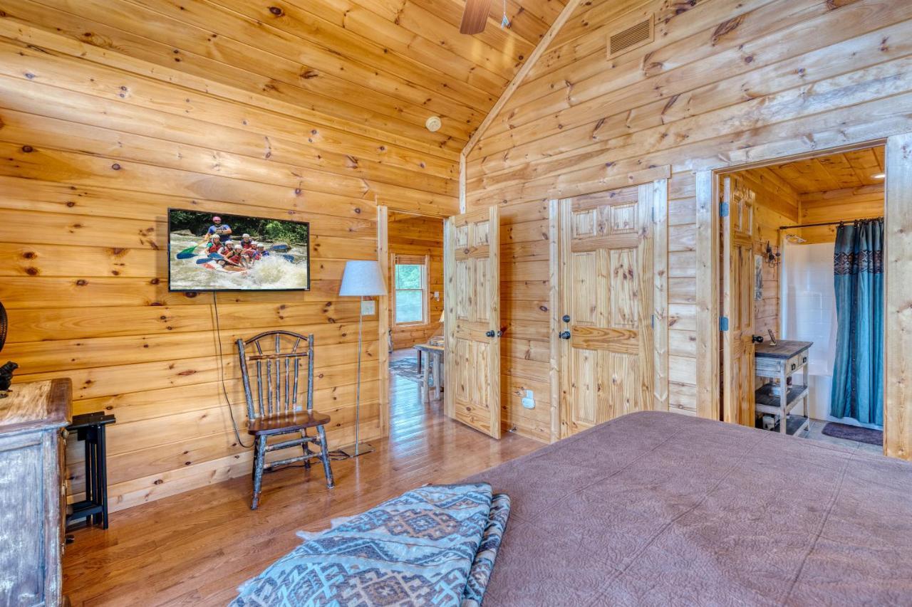 Trout N' About Your Blue Ridge Mountains Retreat, Hot Tub + Game Room! Ellijay Buitenkant foto