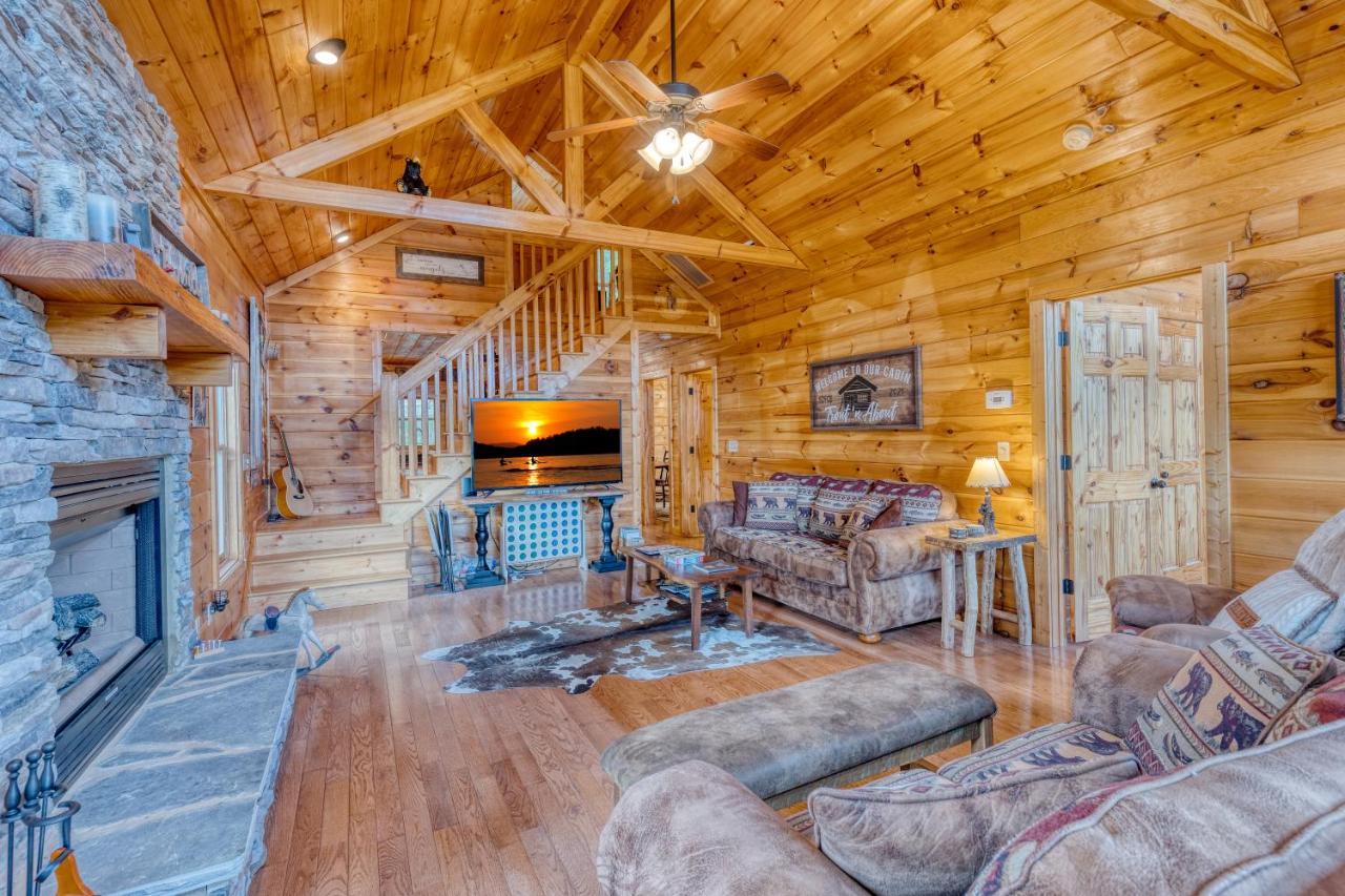 Trout N' About Your Blue Ridge Mountains Retreat, Hot Tub + Game Room! Ellijay Buitenkant foto