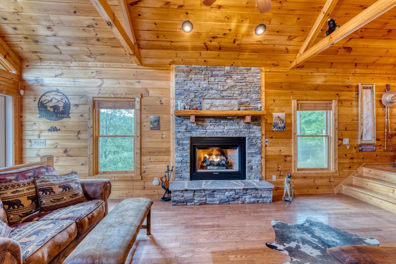 Trout N' About Your Blue Ridge Mountains Retreat, Hot Tub + Game Room! Ellijay Buitenkant foto