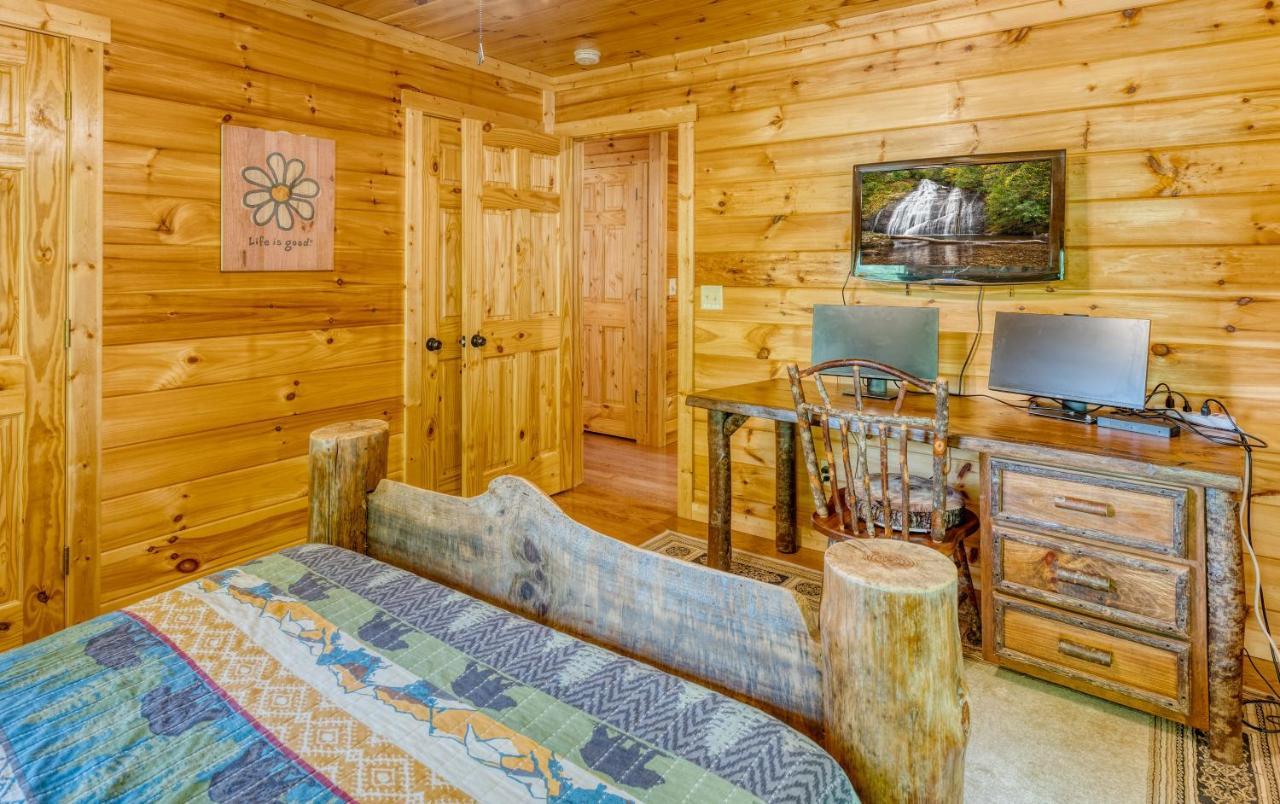Trout N' About Your Blue Ridge Mountains Retreat, Hot Tub + Game Room! Ellijay Buitenkant foto