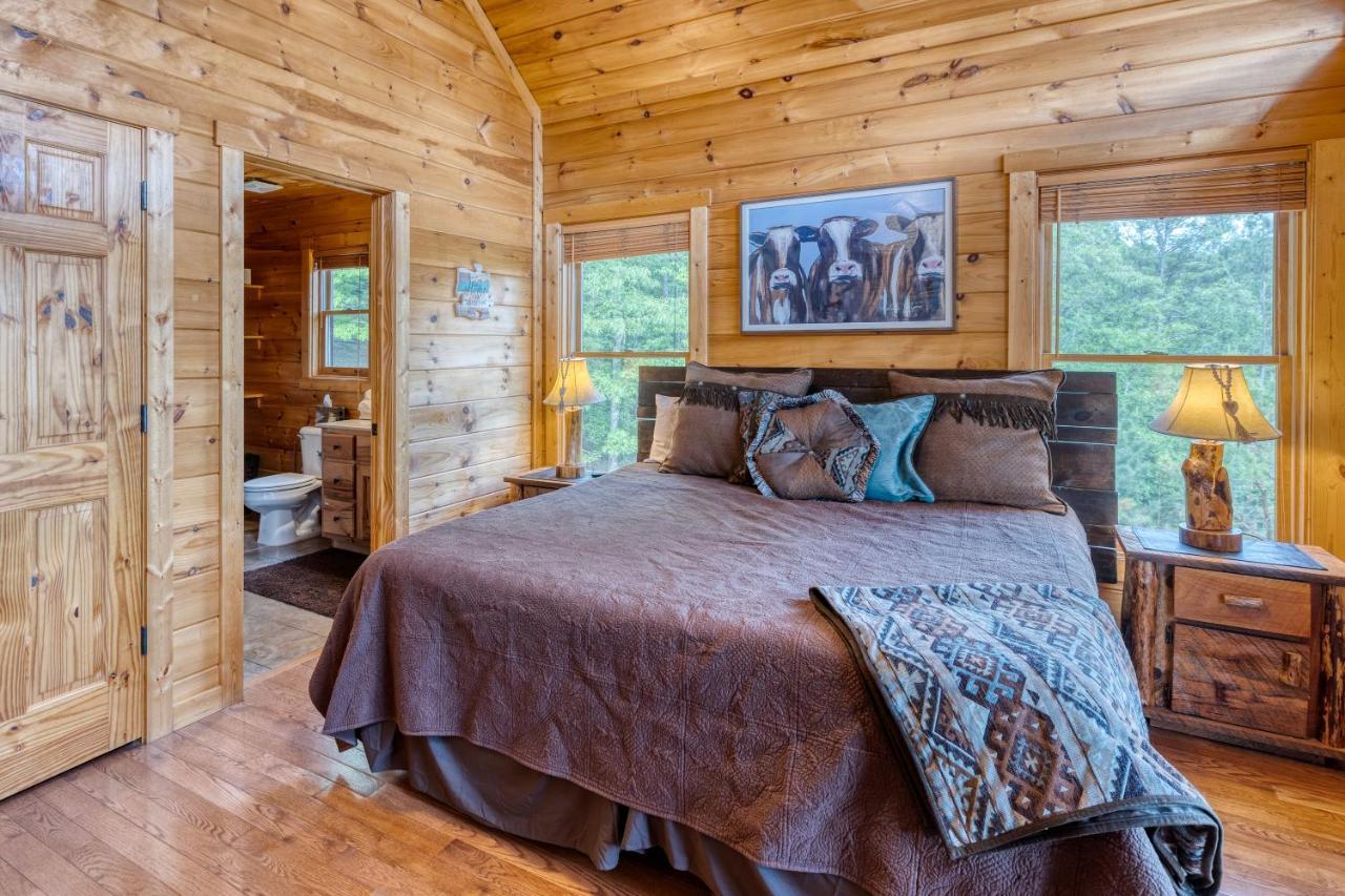 Trout N' About Your Blue Ridge Mountains Retreat, Hot Tub + Game Room! Ellijay Buitenkant foto
