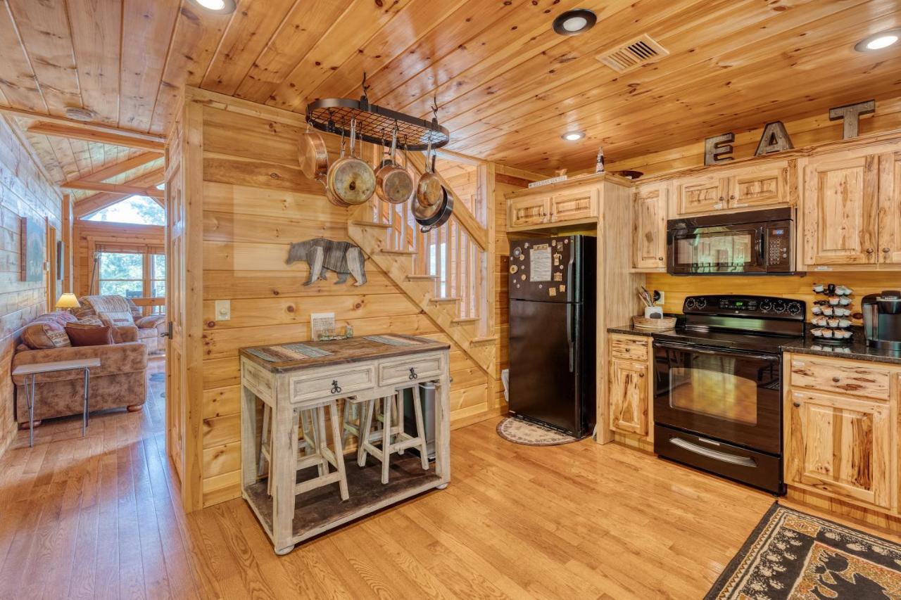 Trout N' About Your Blue Ridge Mountains Retreat, Hot Tub + Game Room! Ellijay Buitenkant foto